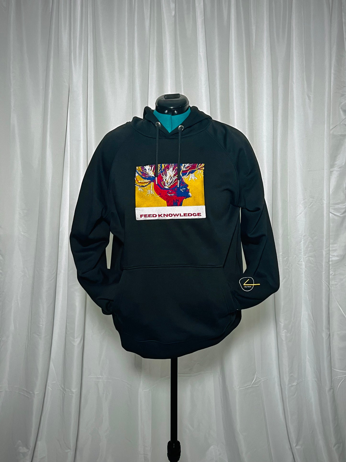 Feed Knowledge Embroidered hoodie Black